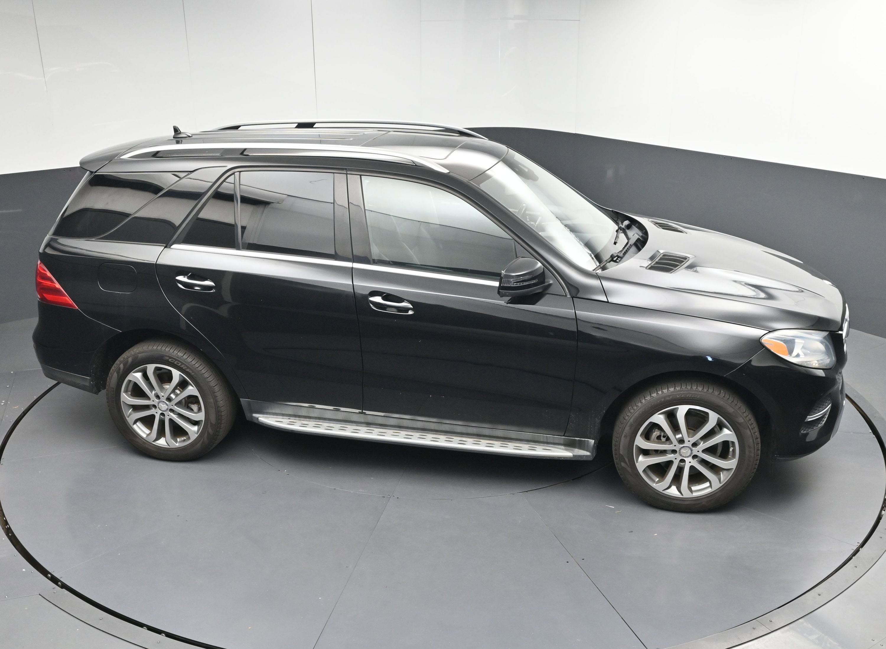 Used 2016 Mercedes-Benz GLE 350 GLE 350 w/ Premium Package image 35