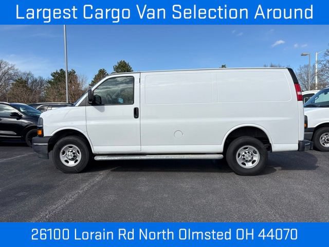 Used 2024 Chevrolet Express 2500 w/ Driver Convenience Package RWD image 2