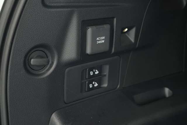 Used 2025 Lexus LX 700h F Sport image 71