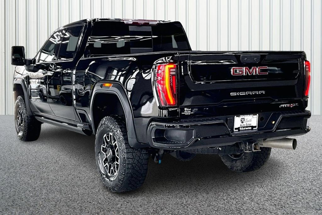 Used 2024 GMC Sierra 2500 AT4X image 4