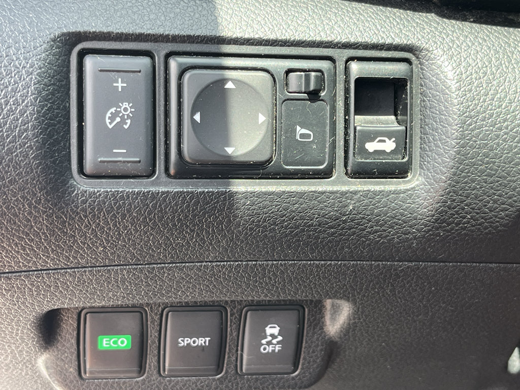 Used 2016 Nissan Sentra S FWD image 16