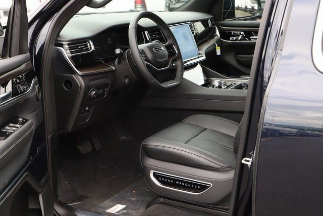 New 2024 Jeep Grand Wagoneer L 4WD w/ Convenience Group III image 13