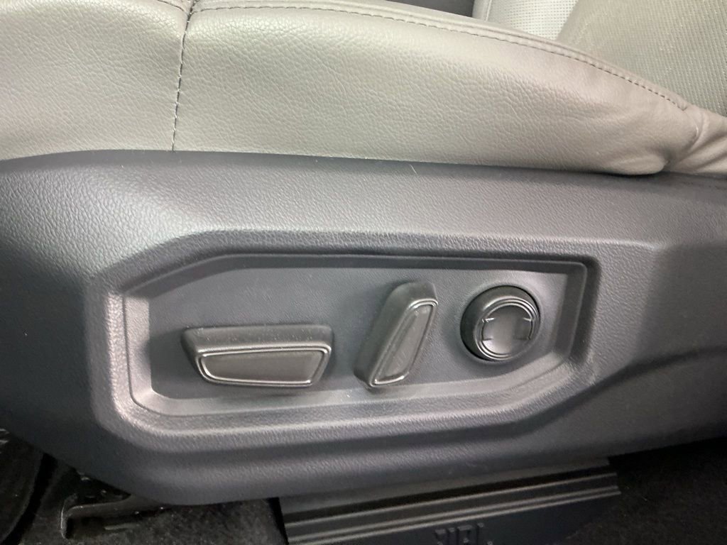 Used 2023 Toyota Sequoia Limited image 21