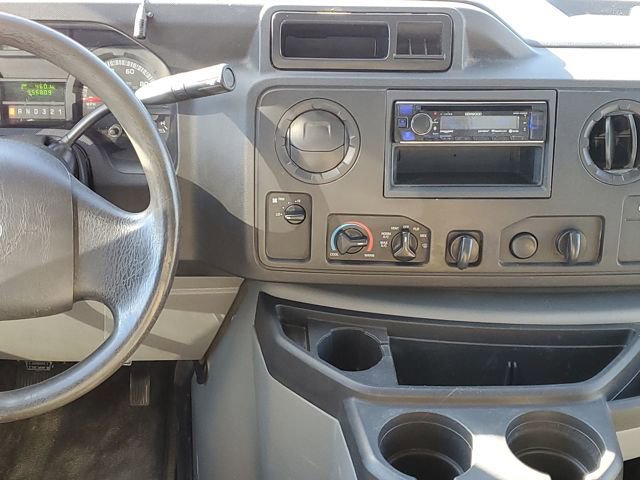 Used 2015 Ford E-350 and Econoline 350 Super Duty w/ Exterior Upgrade Package image 29