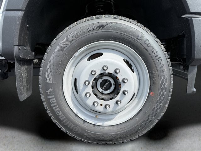 New 2026 Ford F550 4x4 Regular Cab Super Duty image 7