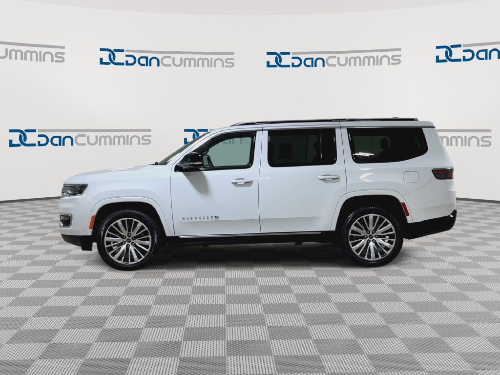 Used 2025 Jeep Wagoneer Series II AWD/4WD image 5