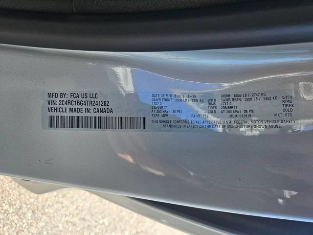 New 2026 Chrysler Pacifica Select FWD image 32