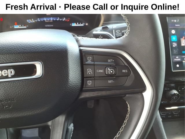 Used 2023 Jeep Grand Cherokee Altitude AWD/4WD image 17