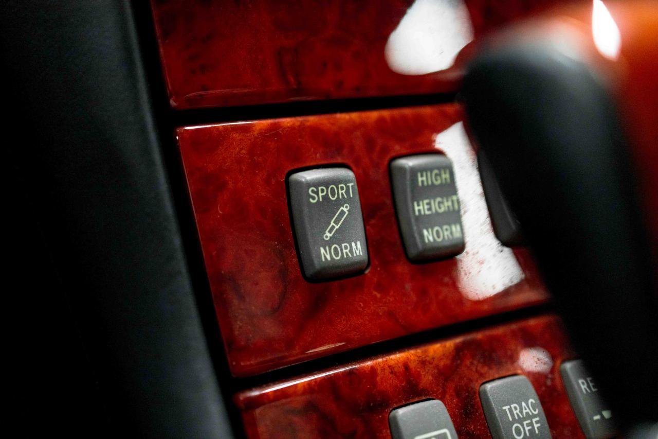 Used 2004 Lexus LS 430 RWD image 80