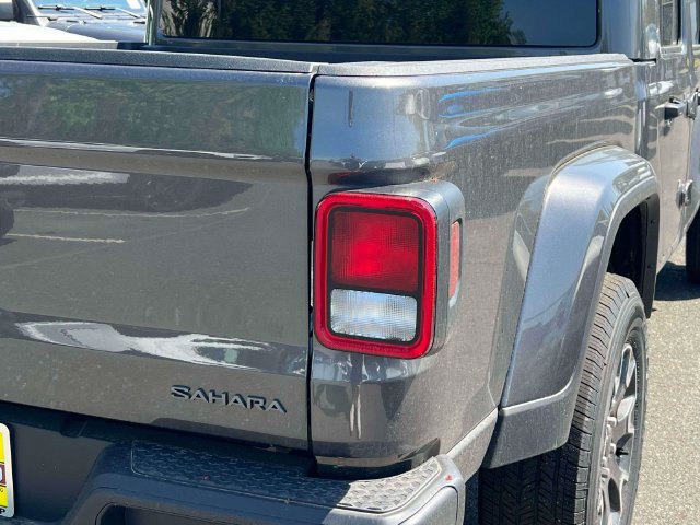 New 2026 Jeep Gladiator Sport AWD/4WD image 8