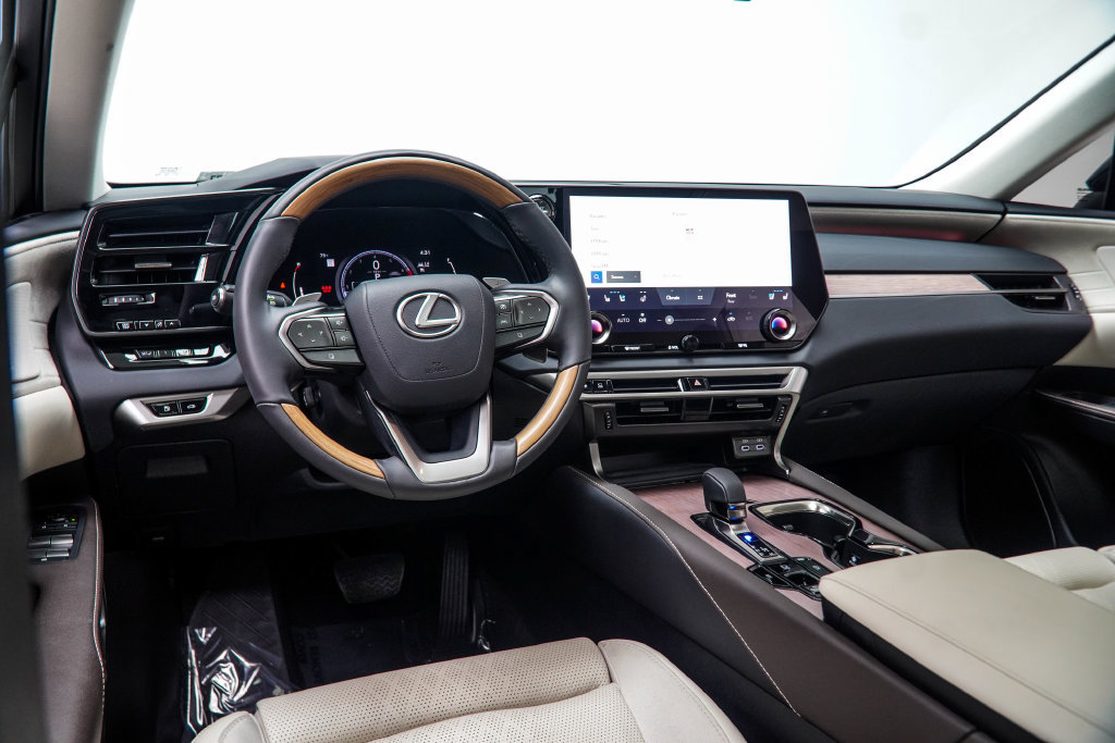 Used 2024 Lexus RX 350 FWD image 19
