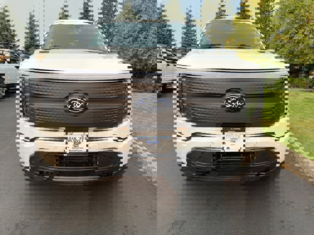 New 2025 Ford F150 Lightning Flash image 2