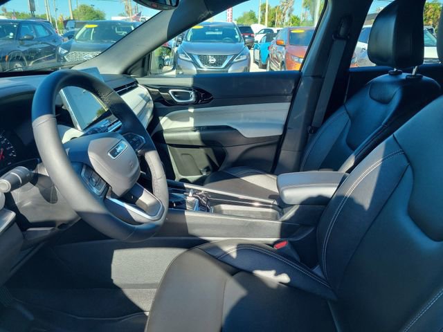 Used 2025 Jeep Compass Limited image 18