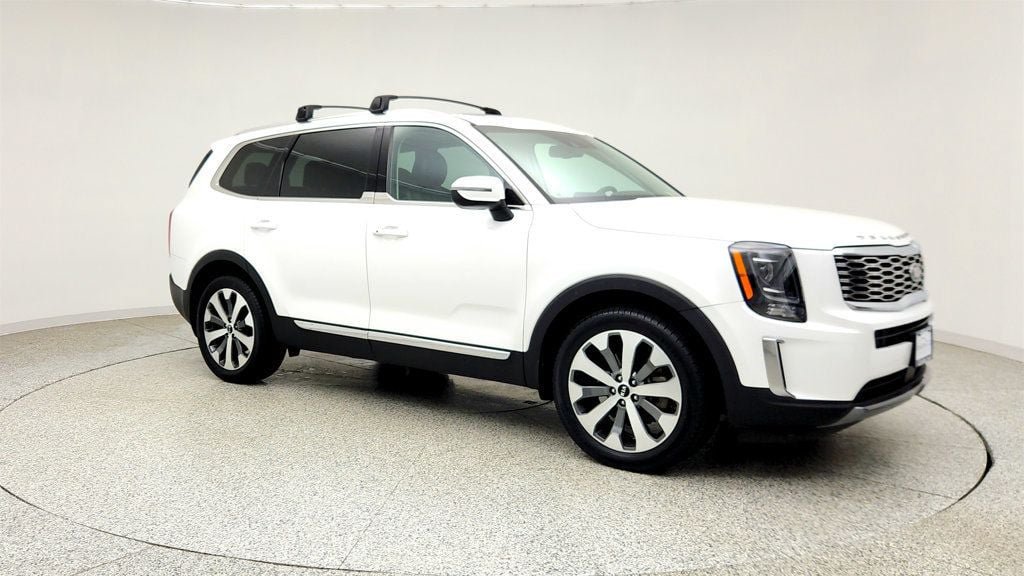 Used 2020 Kia Telluride EX w/ EX Premium Package AWD/4WD image 3
