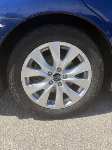 Used 2016 Subaru Legacy 2.5i Premium AWD/4WD image 9