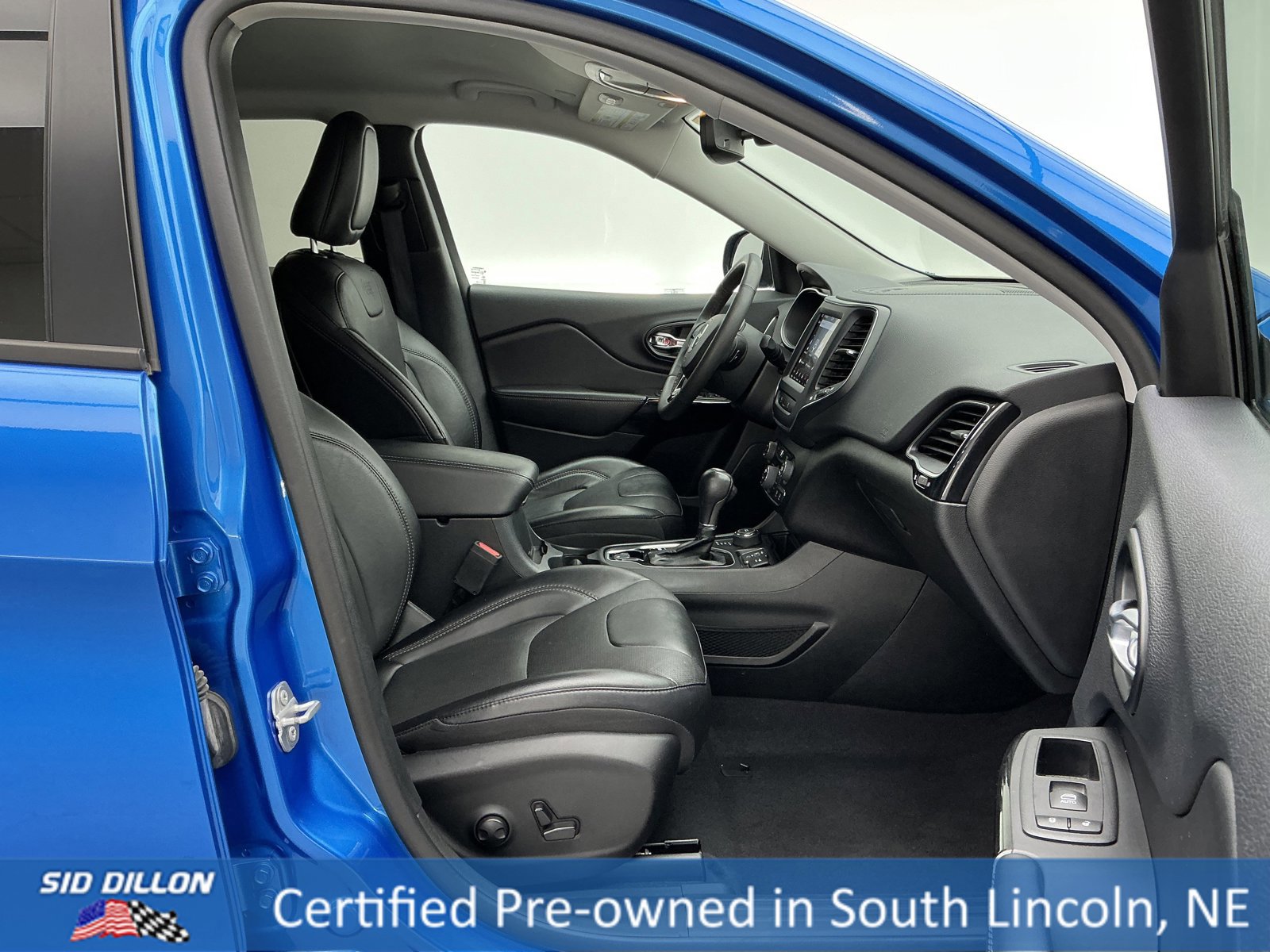 Used 2023 Jeep Cherokee Altitude Lux image 24