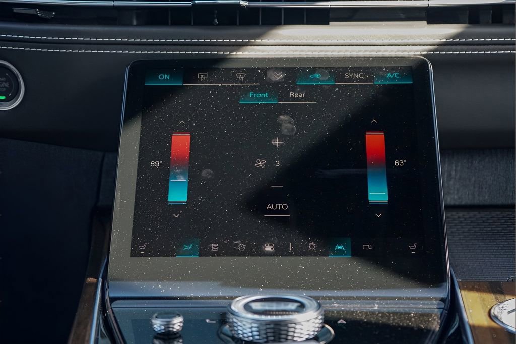 New 2026 Cadillac Escalade Platinum Sport w/ LPO, ONYX Package image 22