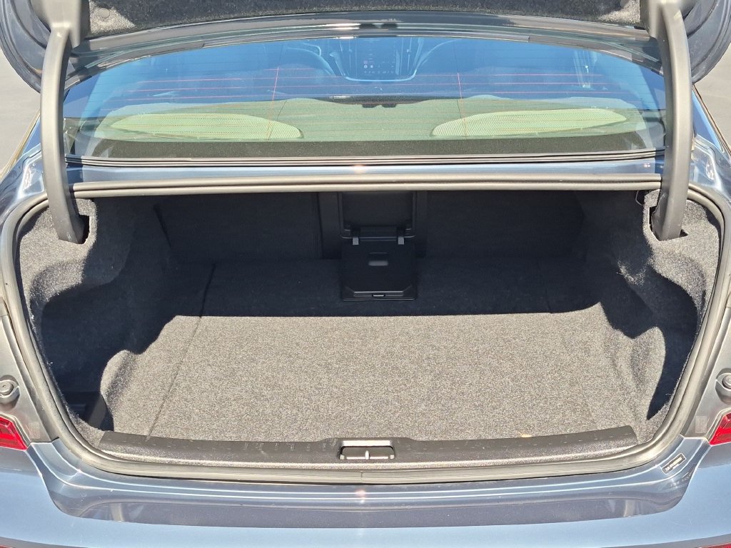 Used 2024 Volvo S60 B5 Core FWD image 16