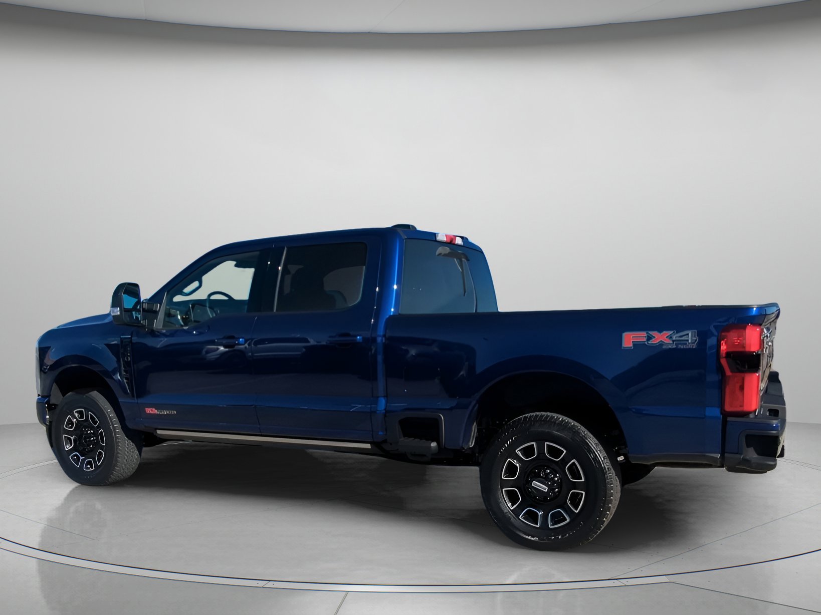 New 2026 Ford F350 Platinum w/ FX4 Off-Road Package image 19