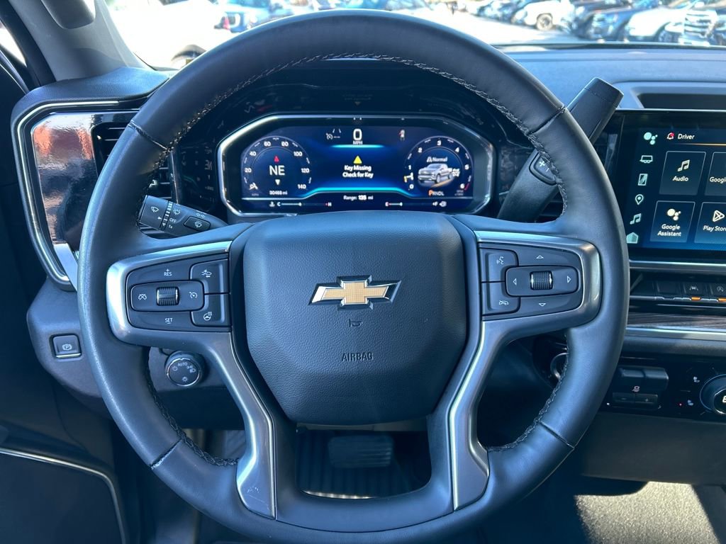 Used 2025 Chevrolet Silverado 1500 LT image 19