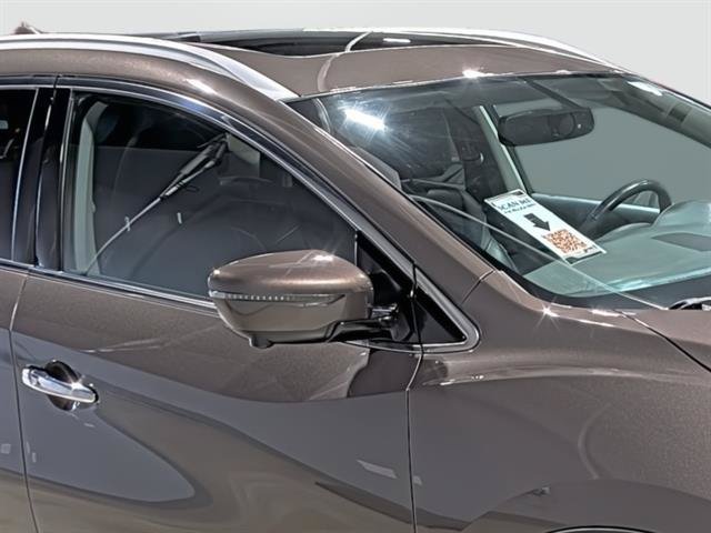 Used 2018 Nissan Murano Platinum w/ Cargo Package AWD/4WD image 16