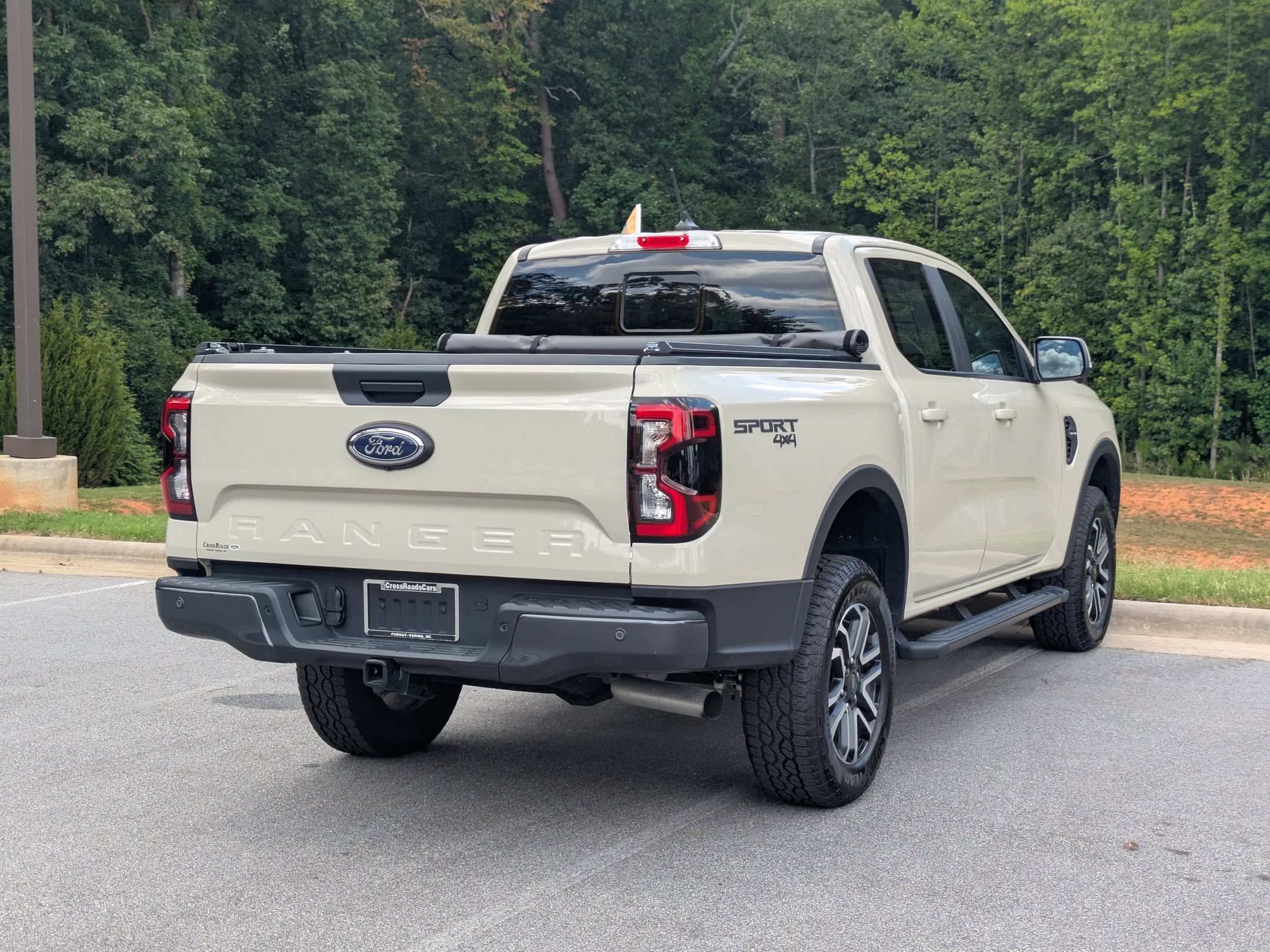 Certified 2025 Ford Ranger Lariat w/ Trailer Tow Package AWD/4WD image 3