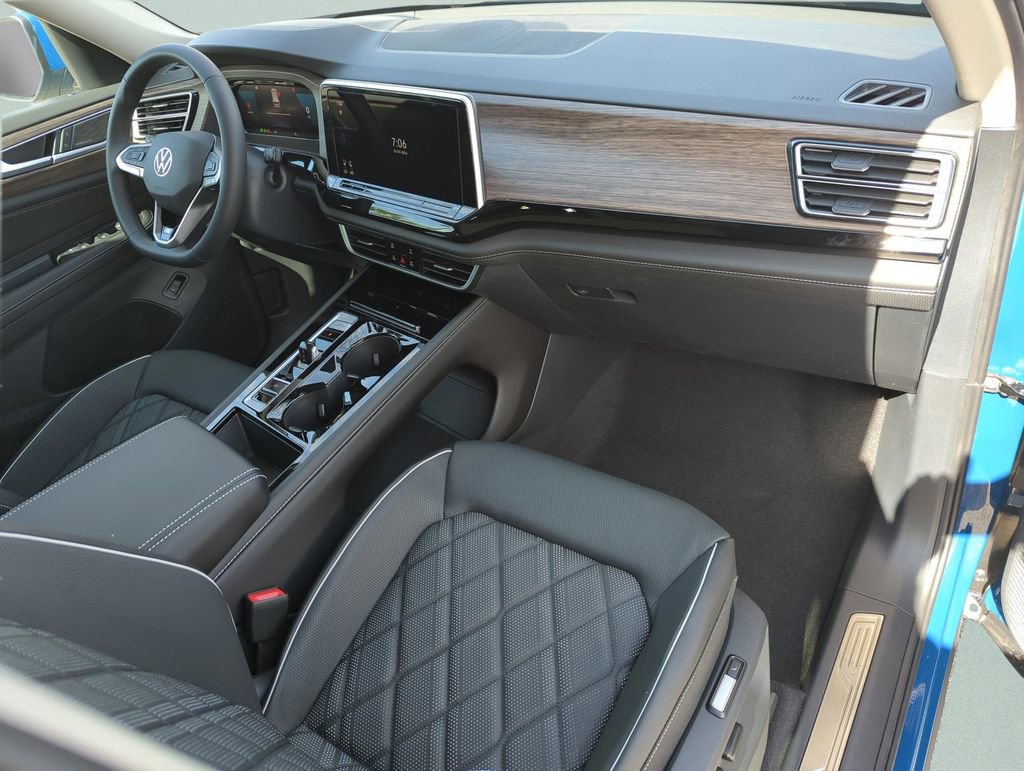 New 2026 Volkswagen Atlas SEL Premium R-Line image 18