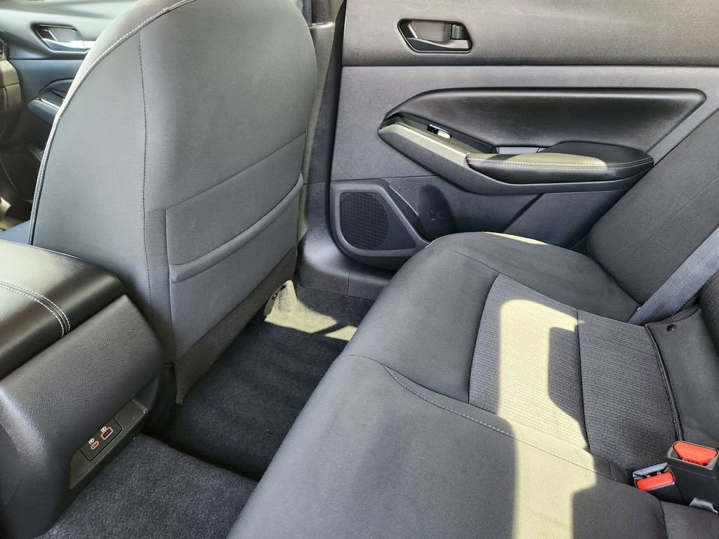 Used 2023 Nissan Altima 2.5 SV AWD/4WD image 22