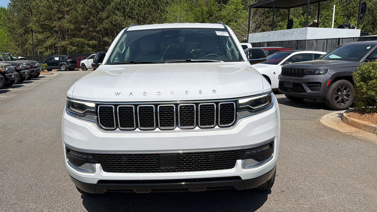 Used 2024 Jeep Wagoneer 4WD image 3