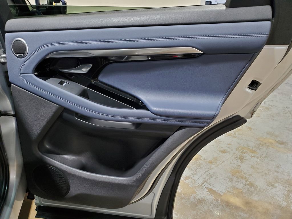 Used 2020 Land Rover Range Rover Evoque S image 23