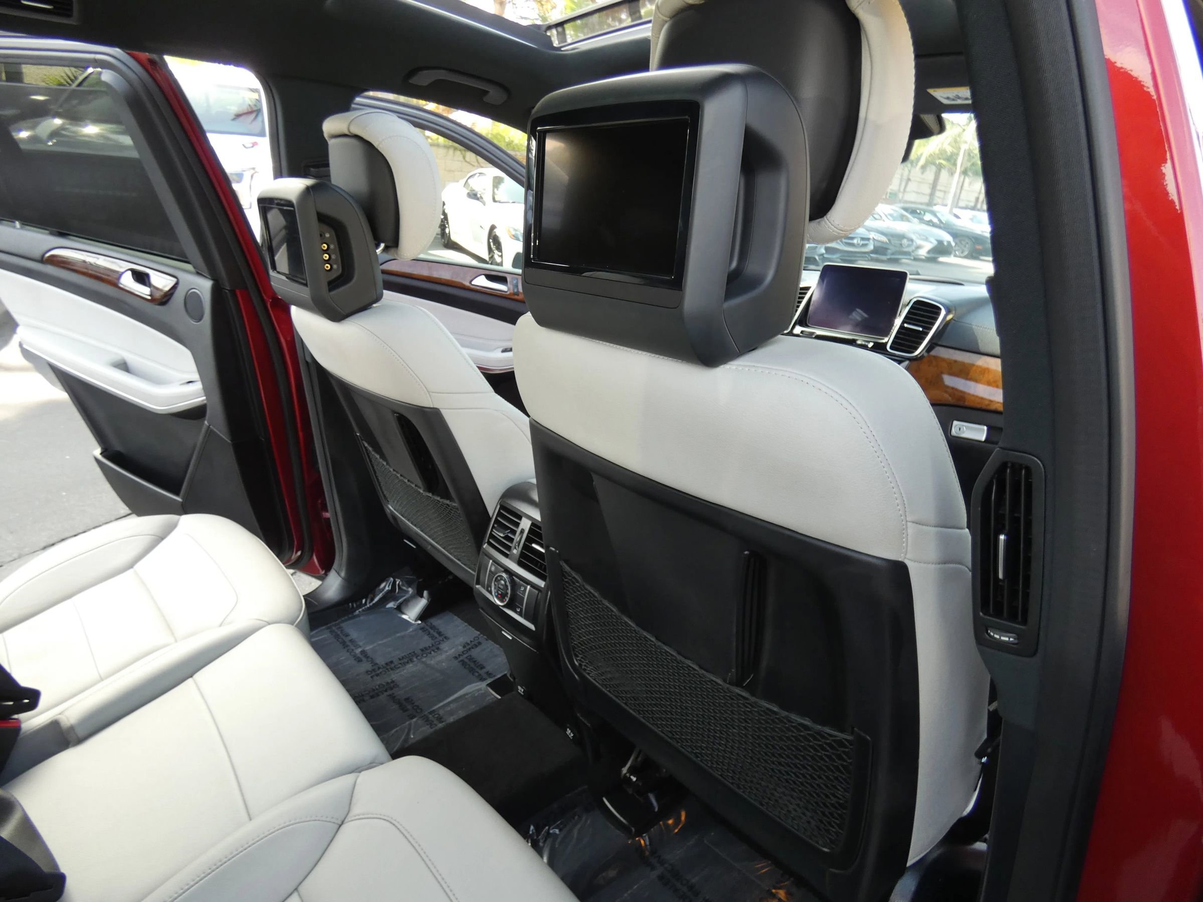 Used 2019 Mercedes-Benz GLS 550 4MATIC image 48