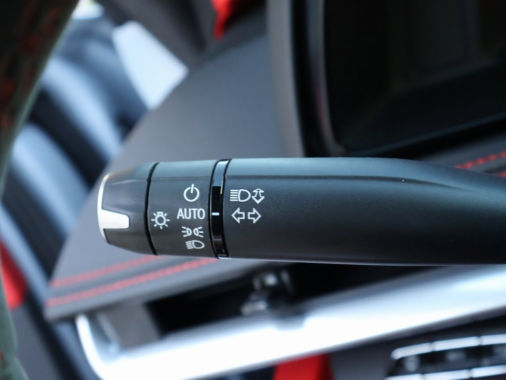 Used 2023 Chevrolet Corvette Stingray Premium Conv w/ Z51 Performance Package image 40