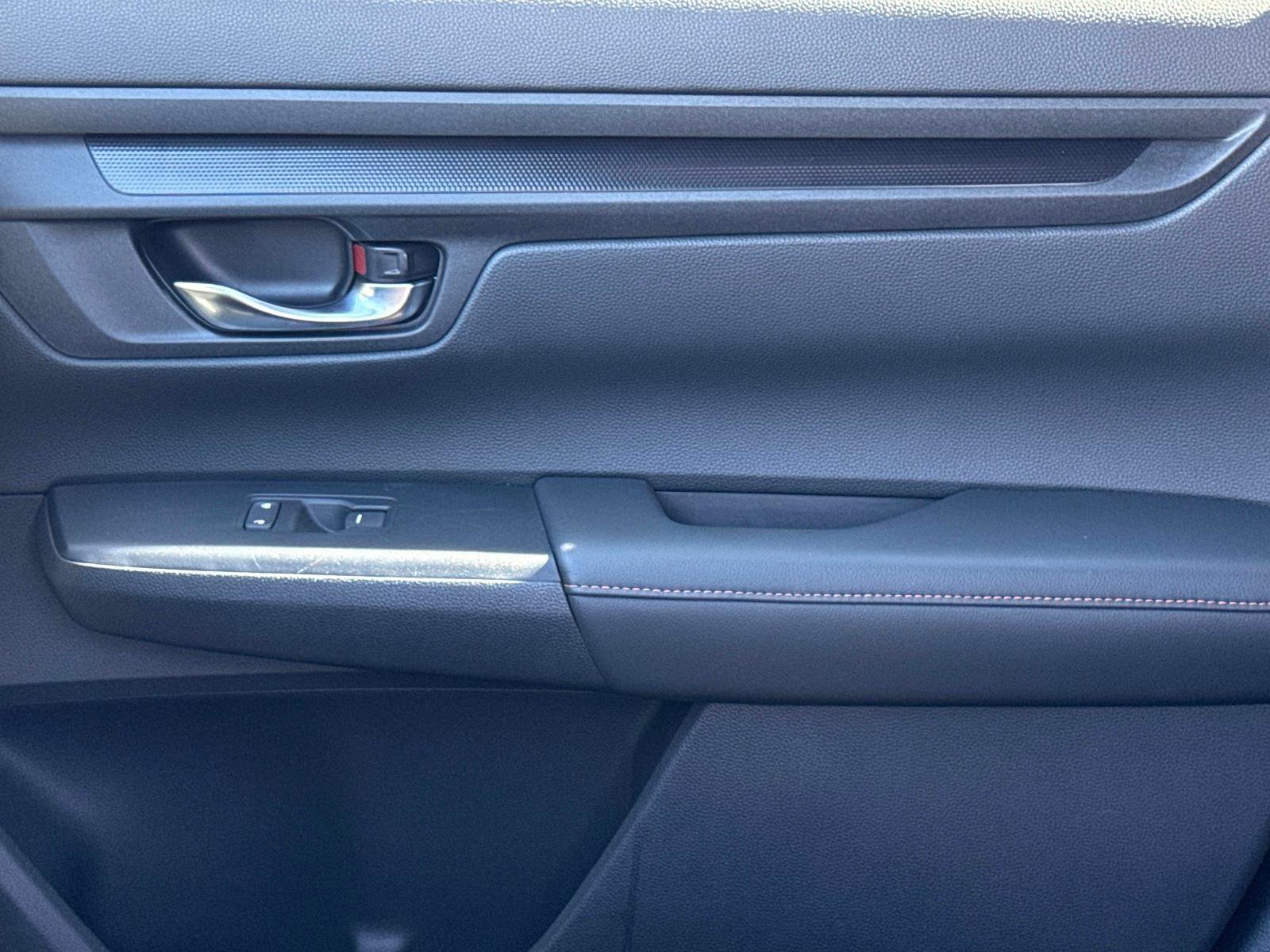 Certified 2025 Honda CR-V Sport image 23