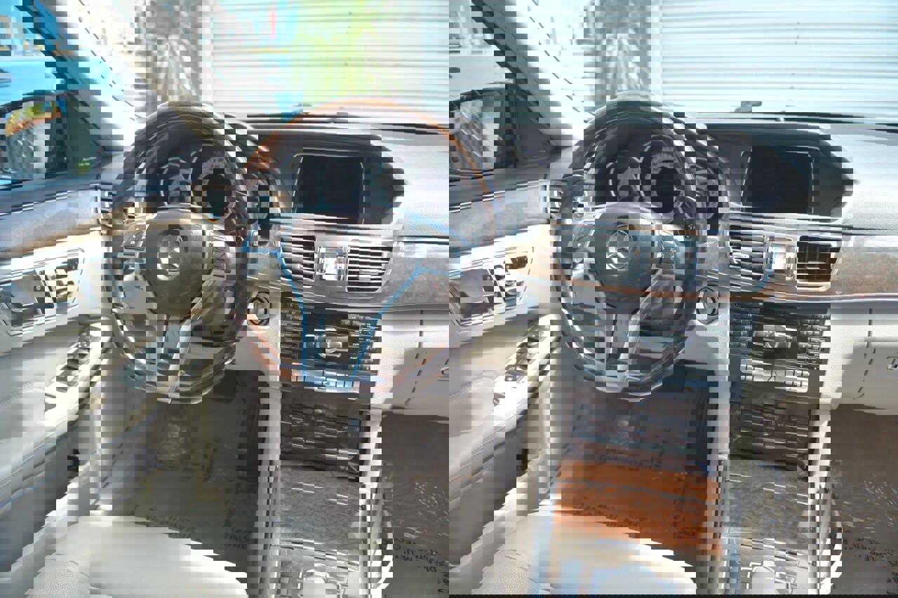 Used 2014 Mercedes-Benz E 350 Sedan w/ Premium 1 Package image 37