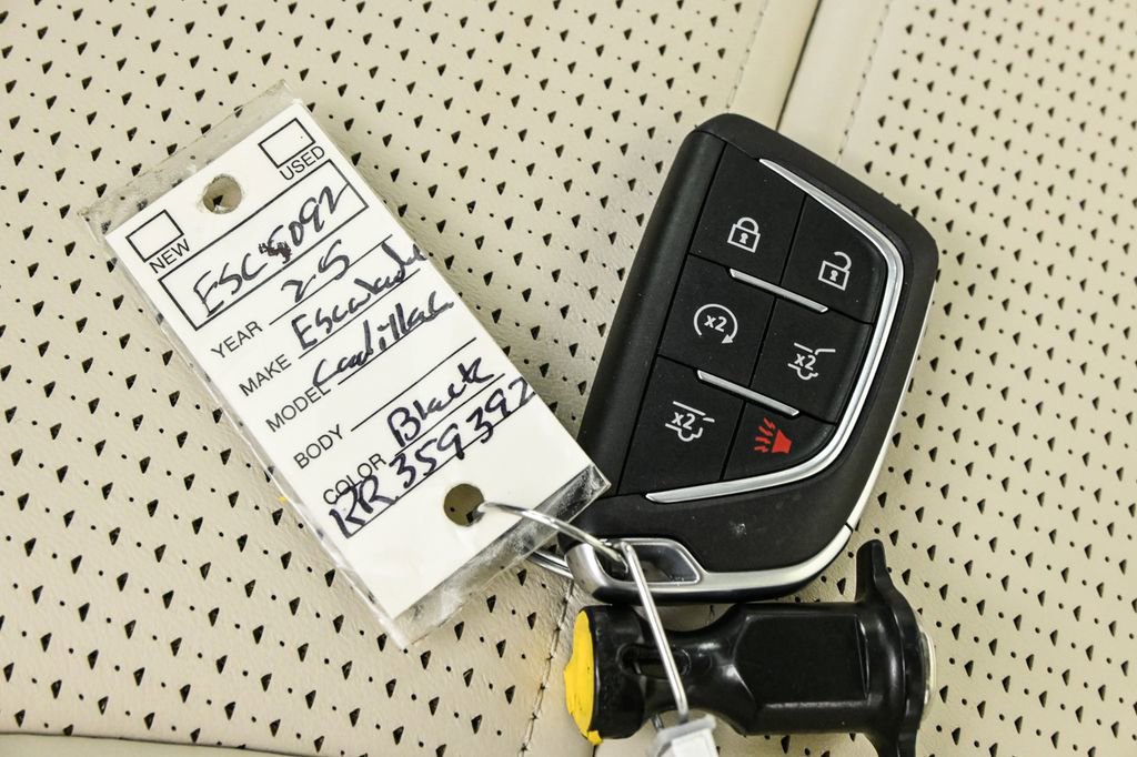 New 2024 Cadillac Escalade Sport Platinum w/ LPO, ONYX Package image 38