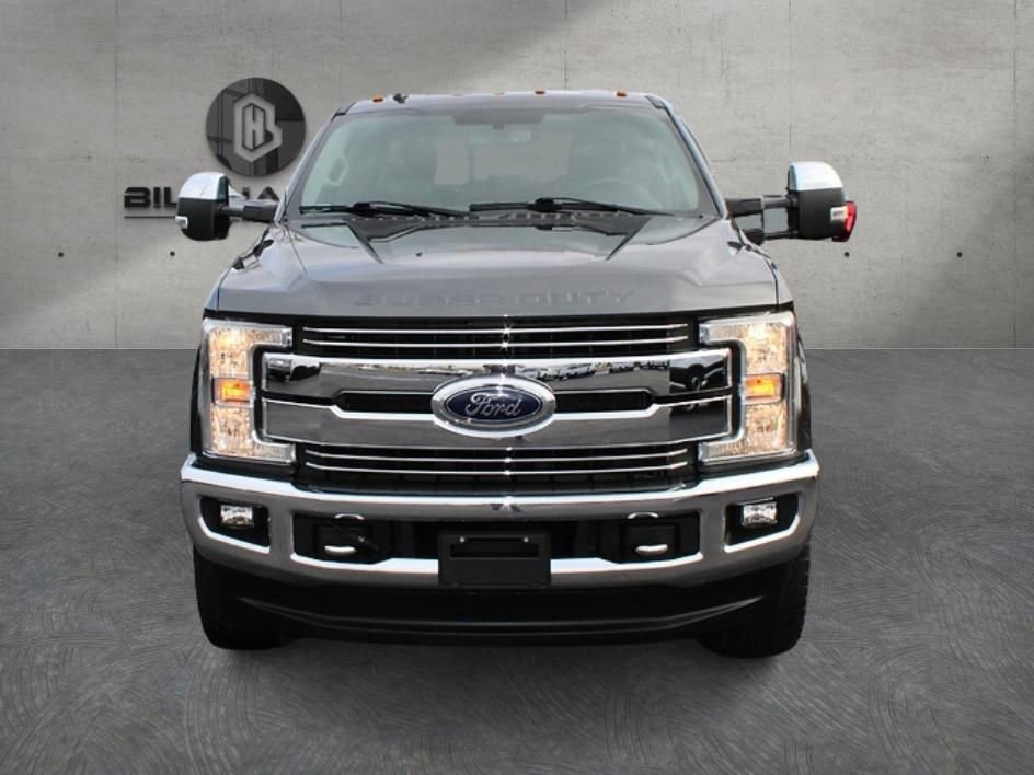 Used 2019 Ford F350 Lariat w/ Chrome Package AWD/4WD image 2