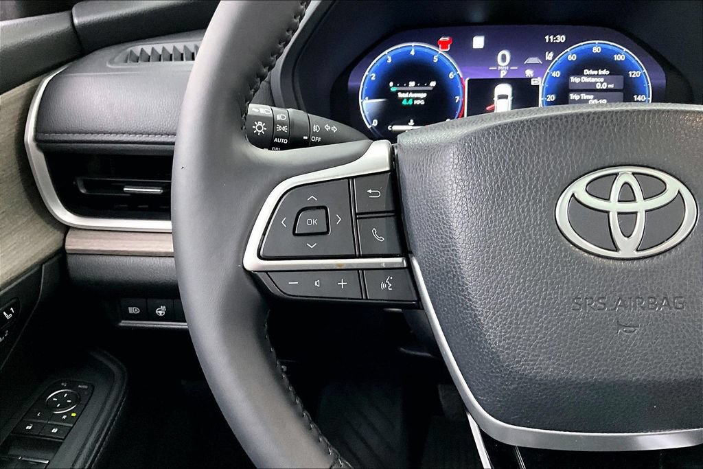 Used 2025 Toyota Grand Highlander FWD image 24