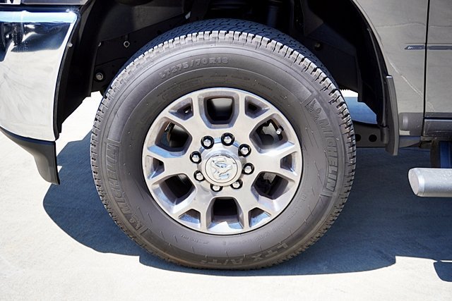 Used 2023 RAM 3500 Laramie AWD/4WD image 16