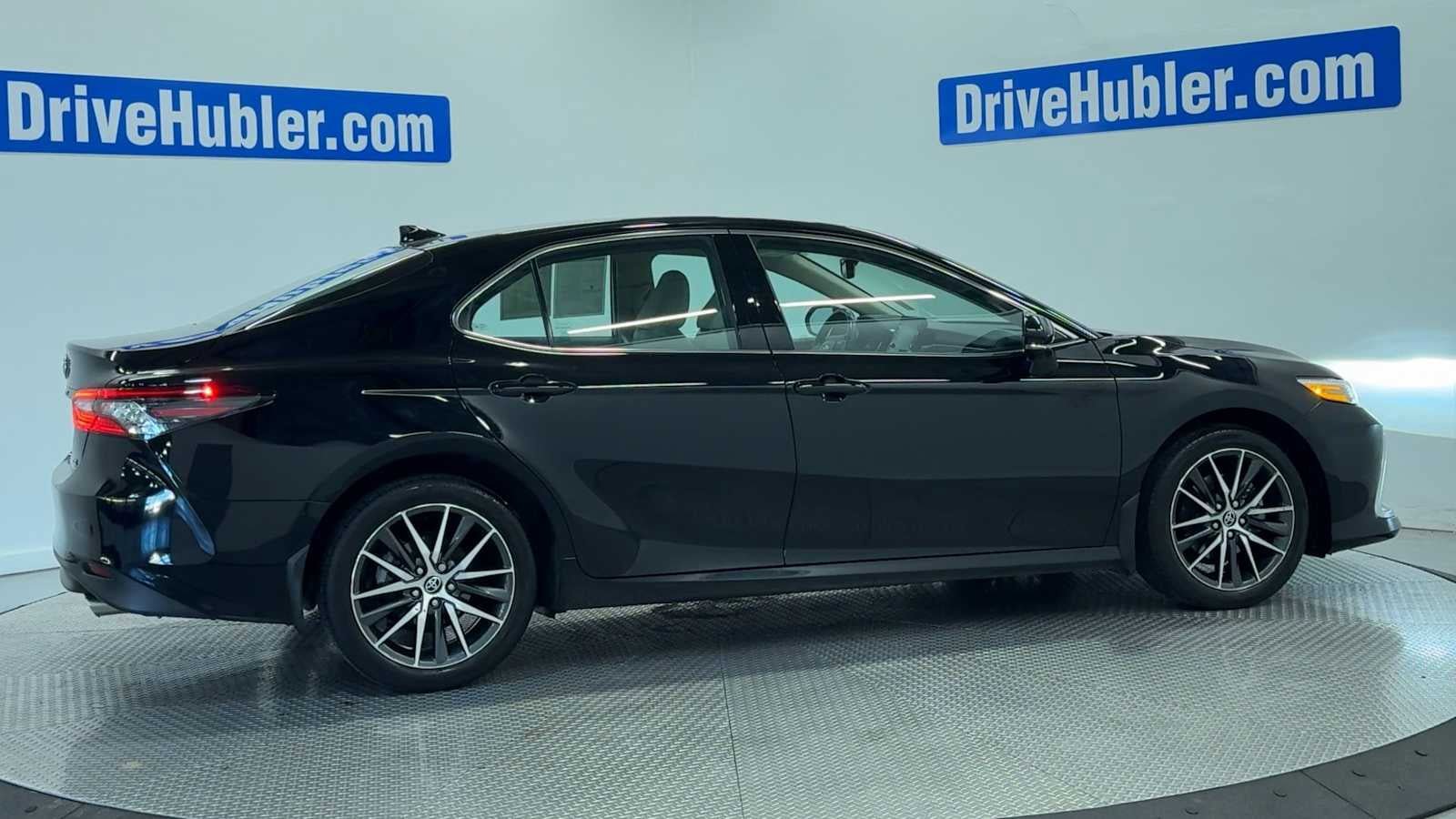 Used 2023 Toyota Camry XLE w/ Cold Weather Package AWD/4WD image 6