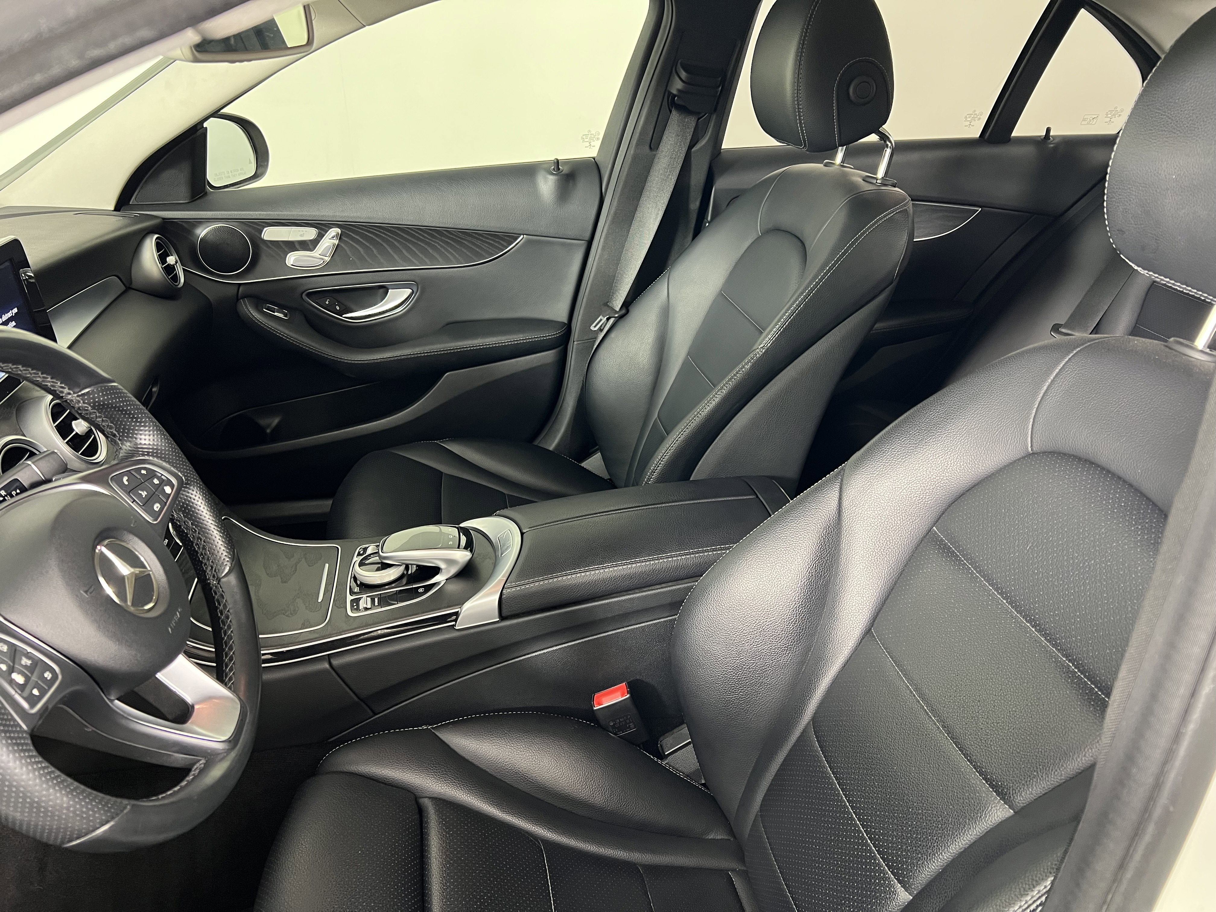 Used 2016 Mercedes-Benz C 300 4MATIC Sedan image 15