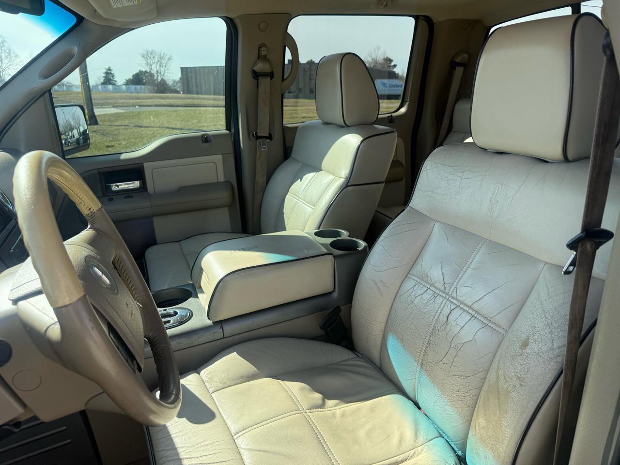 Used 2006 Lincoln Mark LT 4x4 image 13