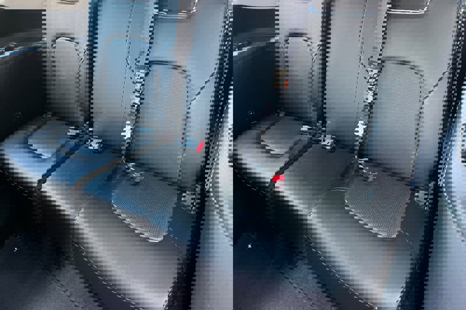 Used 2017 Nissan Armada Platinum image 19