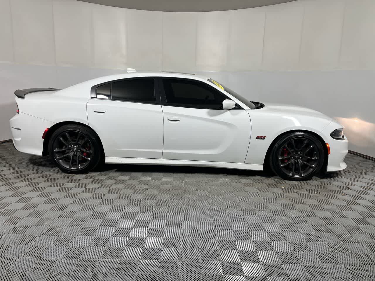 Used 2021 Dodge Charger Scat Pack w/ Plus Group RWD image 9