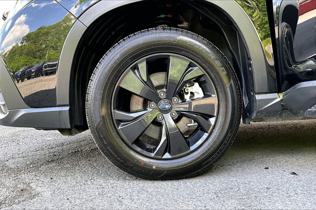 Certified 2026 Subaru Ascent Premium AWD/4WD image 16