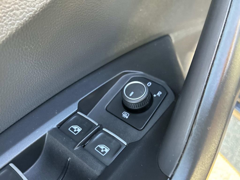 Used 2021 Volkswagen Jetta S w/ Driver Assistance Package image 17