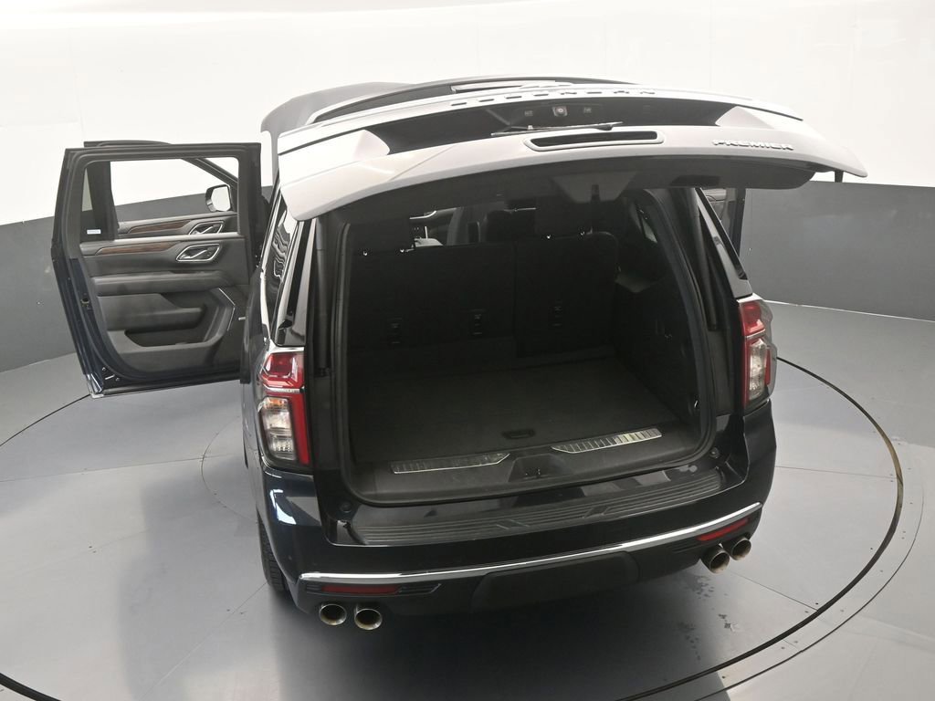 Used 2023 Chevrolet Suburban Premier AWD/4WD image 70
