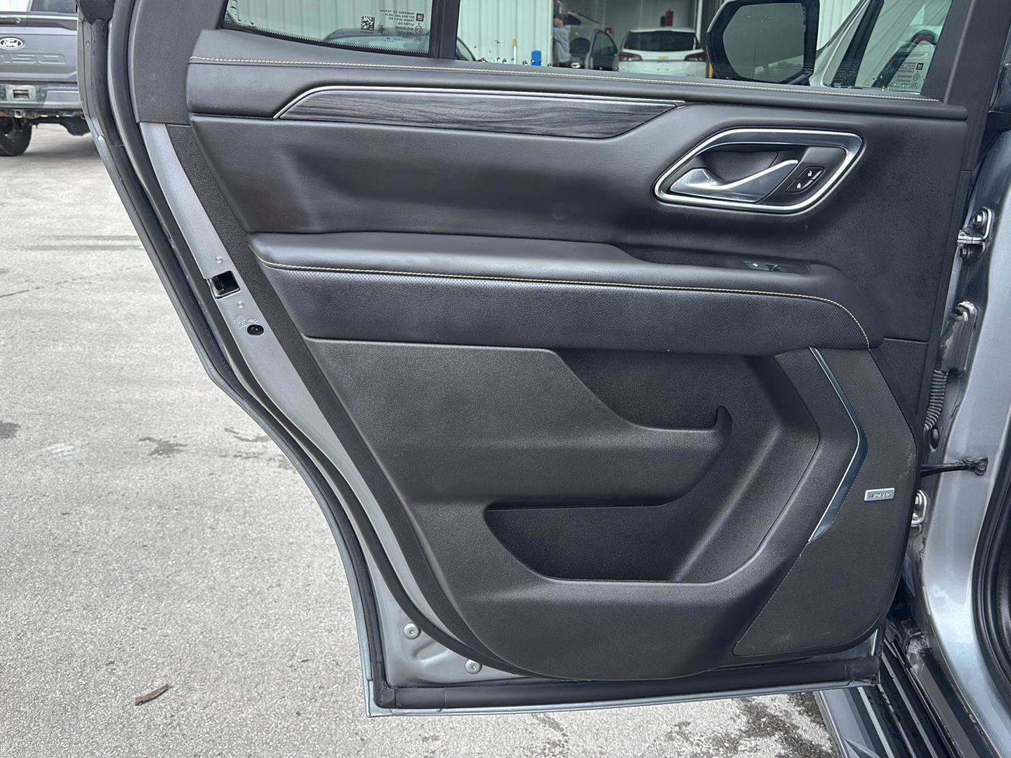 Used 2024 GMC Yukon SLT image 17