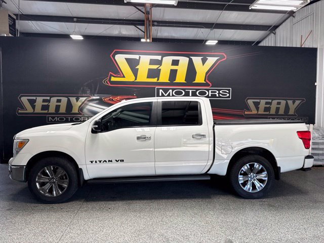Used 2018 Nissan Titan SV w/ SV Convenience Package AWD/4WD image 2