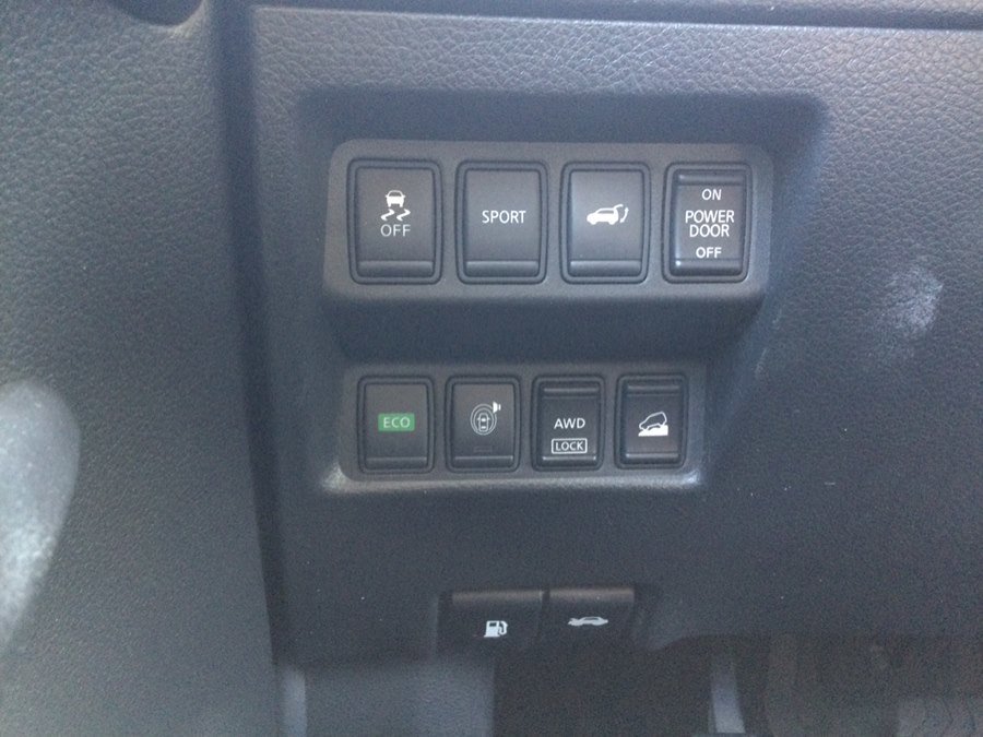 Used 2015 Nissan Rogue SV w/ SV Premium Package image 33