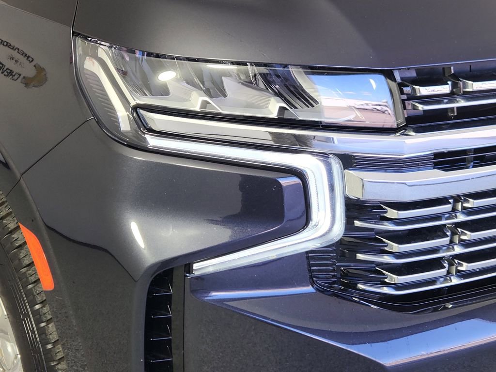 Used 2023 Chevrolet Tahoe Premier AWD/4WD image 9